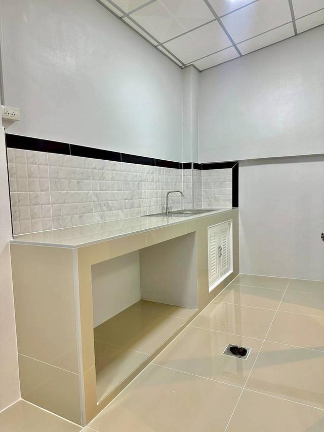  บ้านทาวน์เฮ้าส์ 2 ชั้น โครงการดี มีนิติบุคคล หมู่บ้านพฤกษา 14A ถนนวัดลาดปลาดุก 9