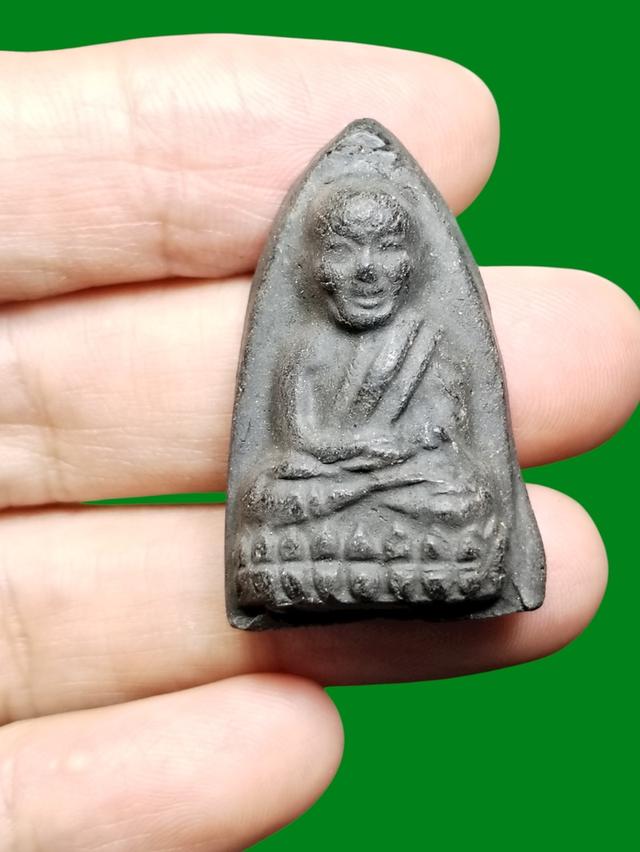 หลวงปู่ทวด วัดช้างให้ รุ่นอภินิหารย์ระเบิดด้าน ปี 2539 เนื้อว่าน