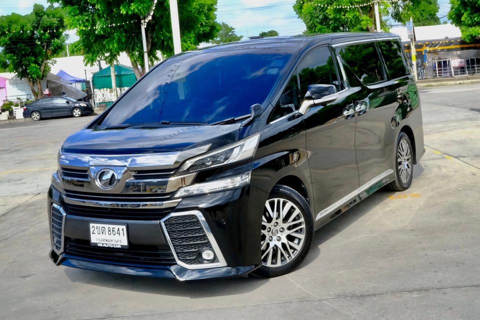 Toyota Vellfire 2.5 ZG  ปี2015 สีดำ  เกียร์: ออโต้  เครื่องยนต์: เบนซิน ไมล์ 10x,xxx กม.