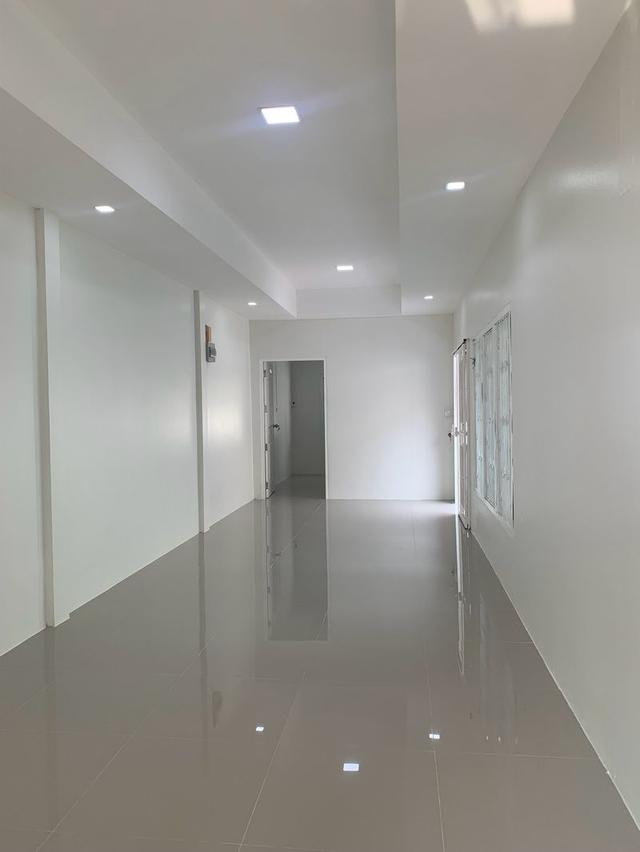 💸 บ้านแฝดรีโนเวทใหม่ทั้งหลัง ราคานี้คุ้มมาก! ลดจริง 300,000 บาท 11