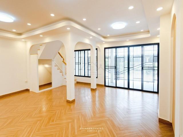 PB5528 ขายทาวน์เฮ้าส์ รีโนเวทใหม่ Minimal Style หมู่บ้าน ประชากรไทย ซอยลาดพร้าว93 เขตวังทองหลาง  2