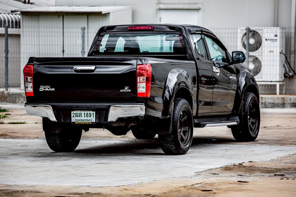 ISUZU D-MAX Hi-lander Cab 1.9 Ddi L ปี 2018 สีดำ มือเดียวป้ายแดง 6