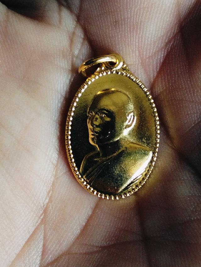 หลวงพ่อแพ วัดศรีกุลทองจังหวัดสิงห์บุรี
