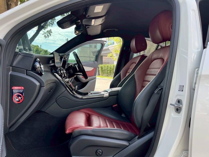 Mercedes-Benz GLC220d Coupe AMG ปี 2021 รูปที่ 12