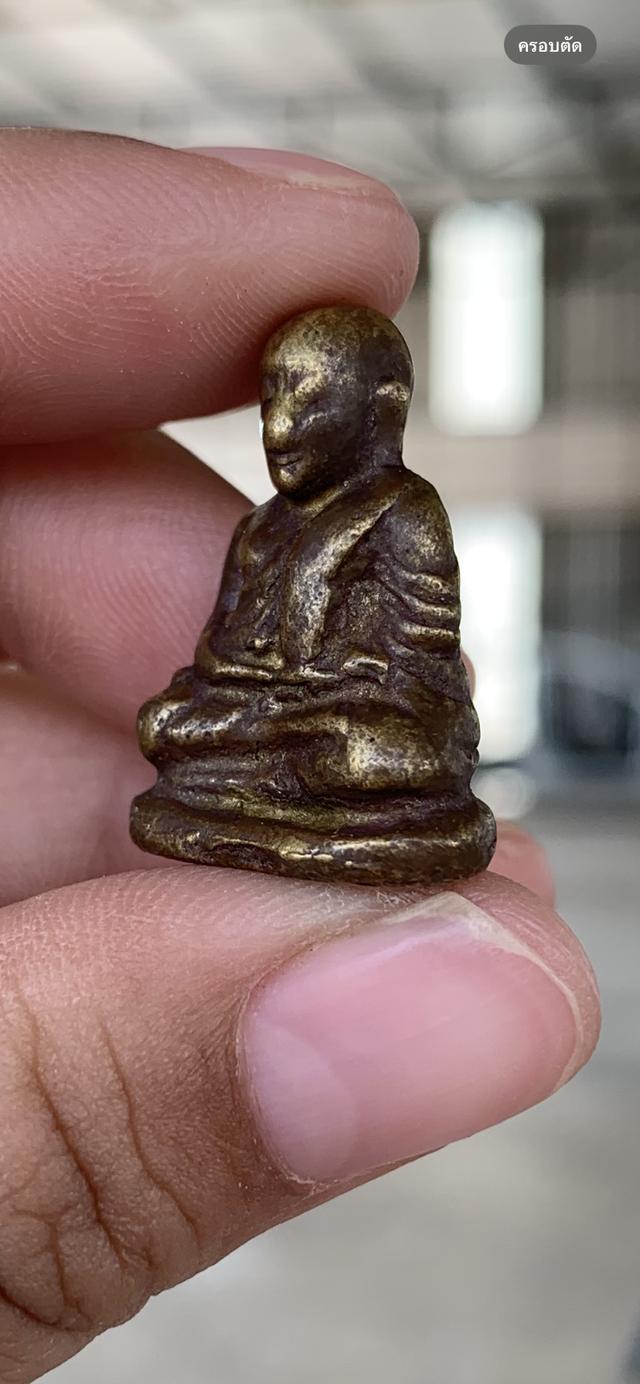 หลวงพ่อเงินไม่รู้พิม รูปที่ 4