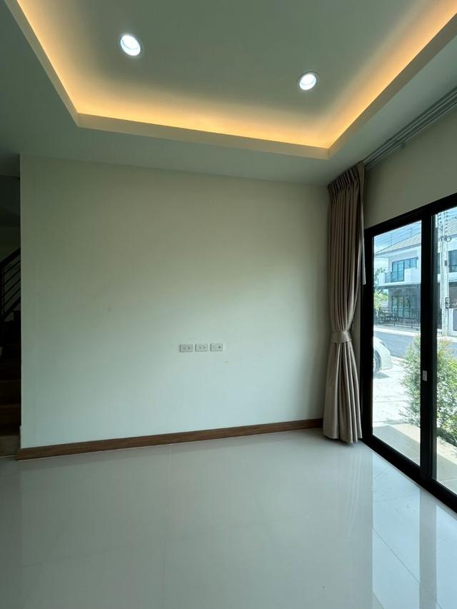 ขายบ้านเดี่ยว 2 ชั้น โครงการ Breeze at Eastern Star Foresto บูรพาพัฒน์–สุขุมวิท ทำเลดี ใกล้นิคมมาบตาพุด เพียง 3.5 ลบ. 9