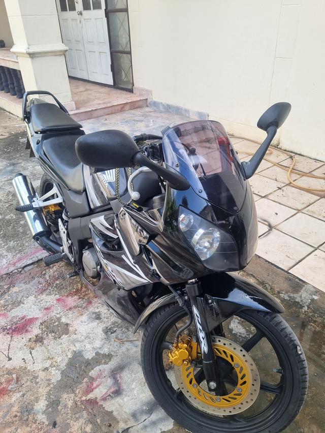 Honda cbr150 สภาพสวยพร้อมใช้ เอกสารครบพร้อมโอน ภาษี70 แรงกำลังดี ไว้ขี่ทางไกลได้ดี