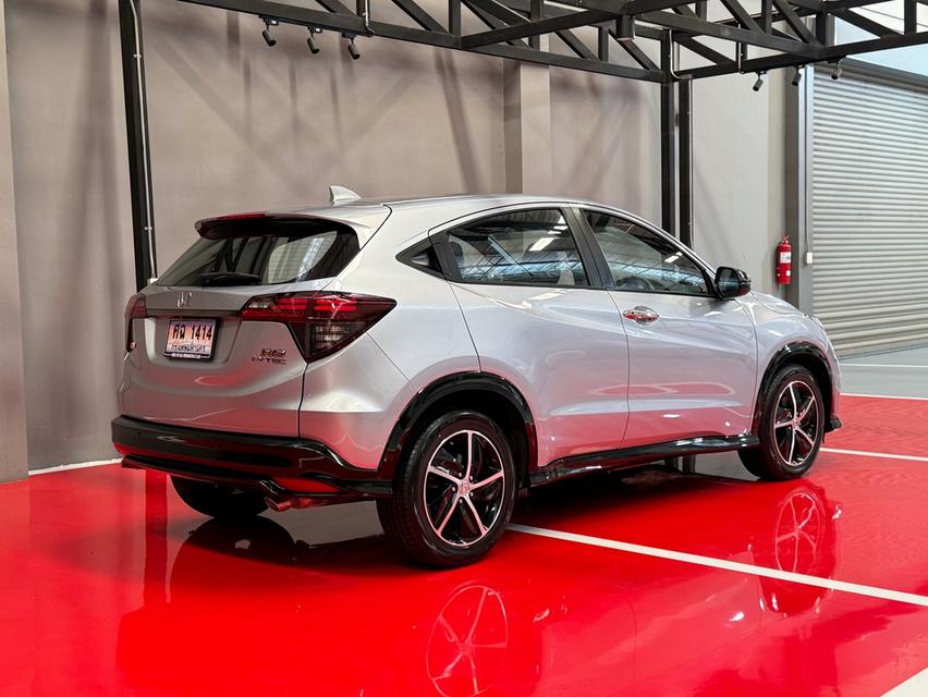 2019 HOND HRV 1.8 RS รุ่นTOP SUNROOF รถมือเดียวออกป้ายแดง รถวิ่งน้อย ไม่เคยมีอุบัติเหตุครับ