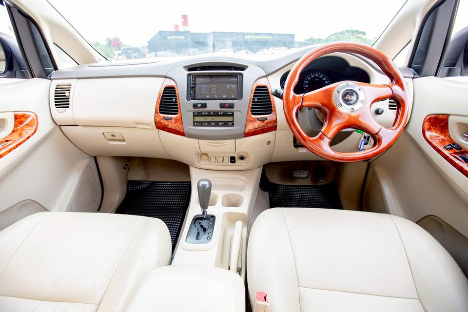 Toyota INNOVA 2.0V AT ปี 2007 สีเทา  13