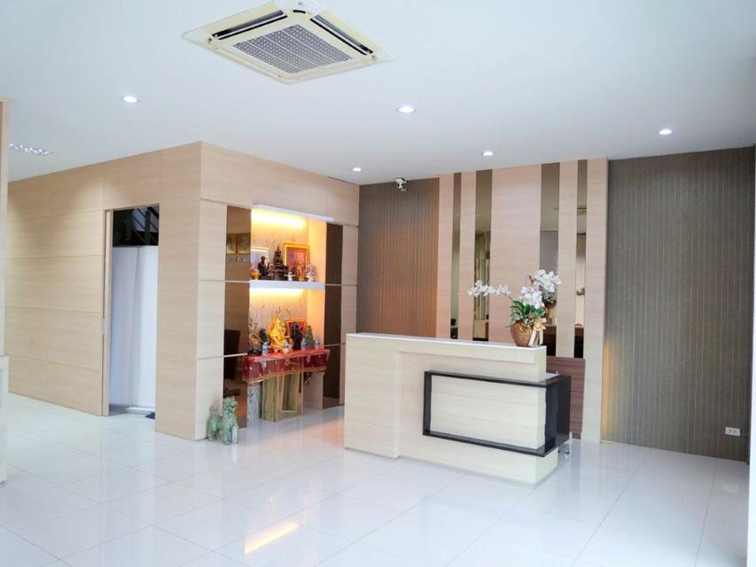 ขายโฮมออฟฟิศ 4 ชั้น 54 ตร.วา พร้อมเข้าอยู่ ทำเลดี ใกล้รถไฟฟ้าสายสีชมพู รามอินทรา 40 5