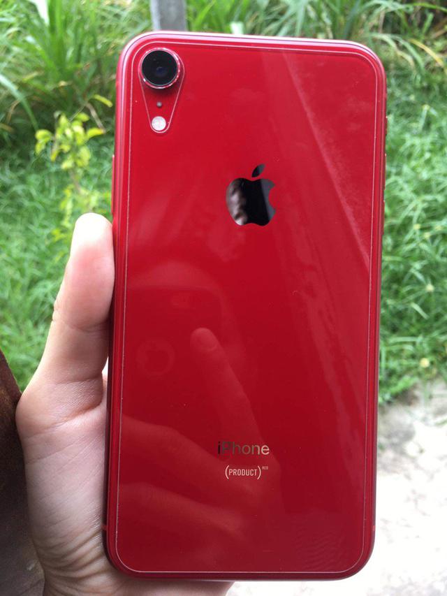 Iphone xr 64 gb. Product red 3