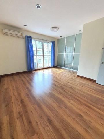 ห้เช่า HOME OFFICE บ้านกลางเมือง แยกรัชดา-ลาดพร้าว ห่างจาก MRT ลาดพร้าว 500 เมตร จดทะเบียนบริษัทได้