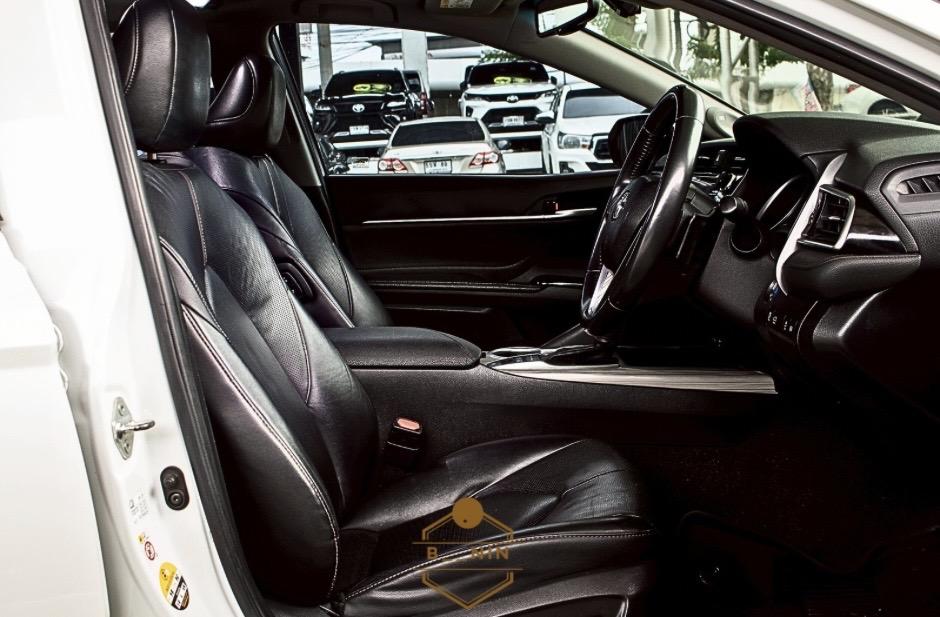 รถยนต์ Toyota camry 11