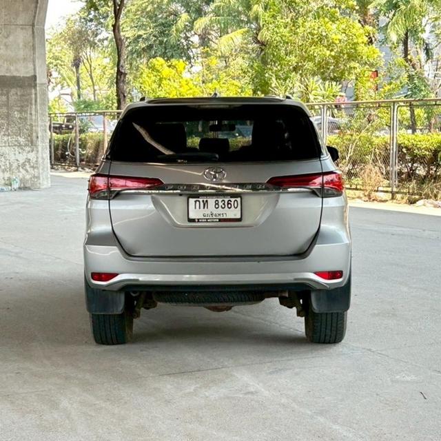 🔥ฟรีดาวน์ Fortuner รุ่นท๊อป 2.4 รถสวยมือเดียว Toyota Fortuner 2.4 V AT ปี 2016 รูปที่ 7