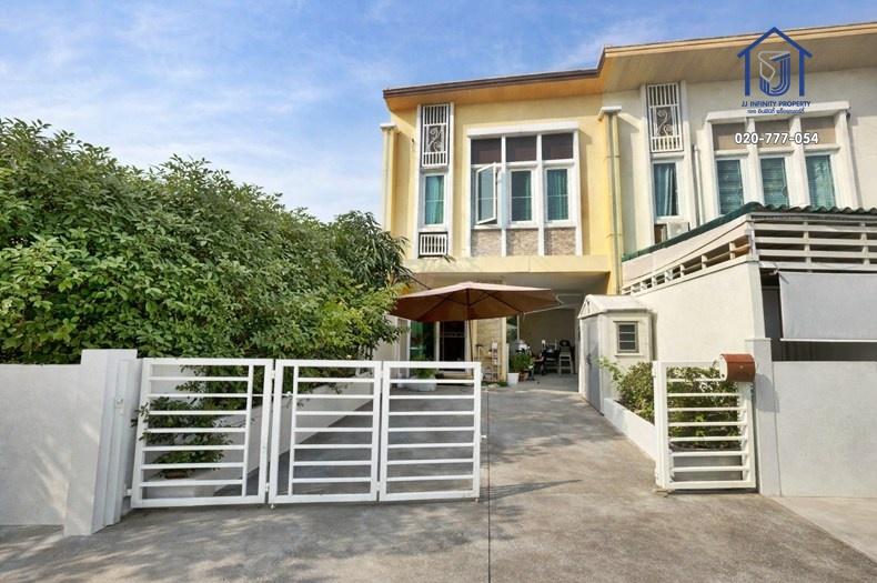 ขายทาวน์โฮม 2 ชั้น หมู่บ้านโกลเด้น ทาวน์ เกษตร-ลาดปลาเค้า ซอยลาดปลาเค้า 72 หลังมุม ใกล้รถไฟฟ้าสายสีชมพู 1