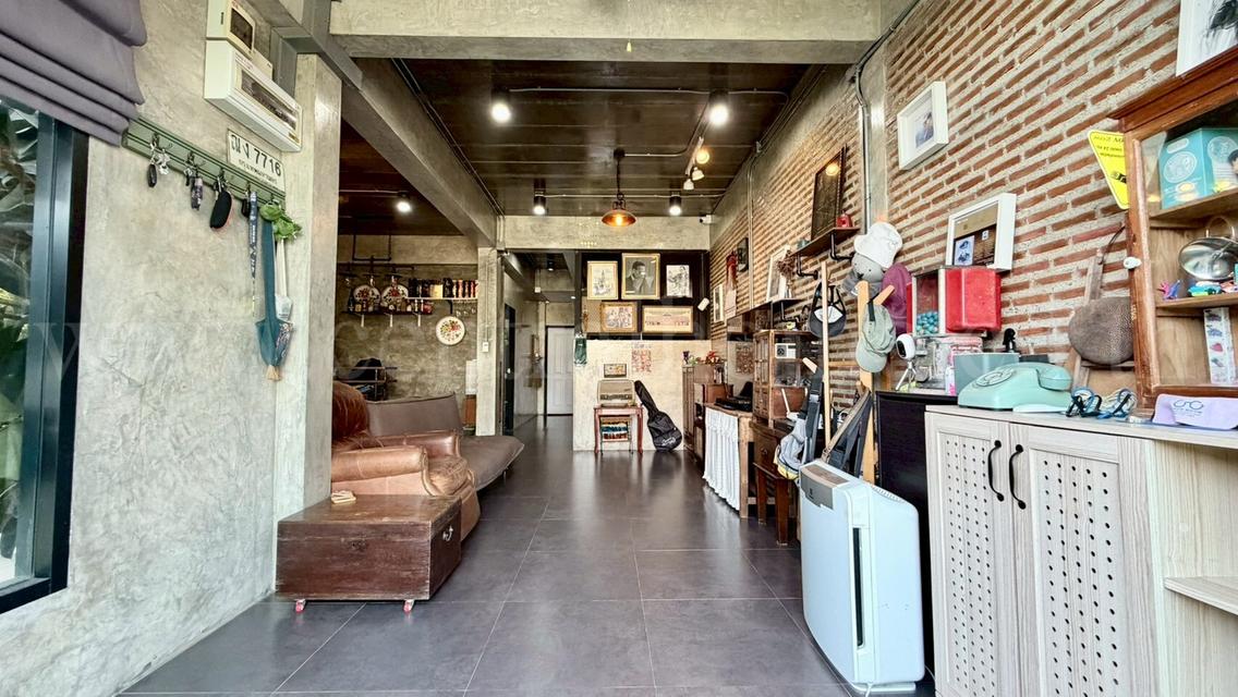 ทาวน์โฮม เด่นชัย คลองกันยา บางพลี หลังริม พื้นที่กว้าง ตกแต่งสไตล์ลอฟท์ 5