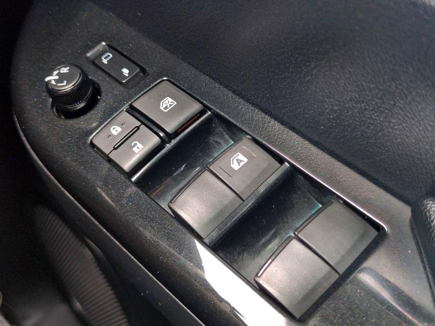 รหัสรถ CAT2846 2019. Toyota Revo 2.4E Plus Prerunner MT 4ประตู 12