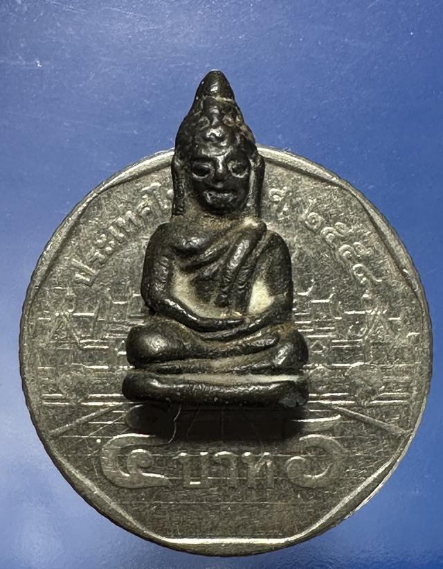 พระชัยวัฒน์ เนื้อสัมฤทธิ์กลับดำ เก่าไม่ทราบที่