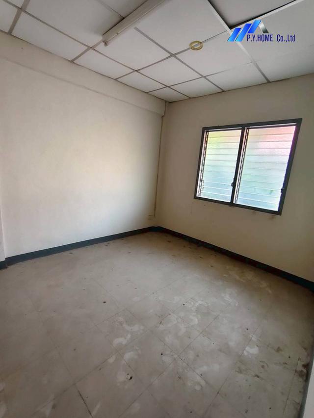 ขายทาวน์เฮ้าส์ 2 ชั้น เอื้ออาทร 7/1 ลำลูกกาคลอง 7 (2 คูหา แยกขายได้) 6