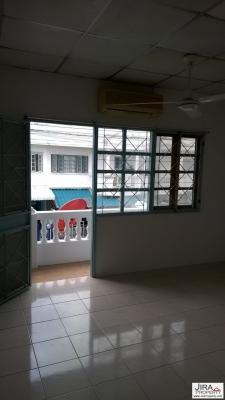 1125 บ้านทาวน์เฮาส์ ให้เช่า ในซอยวัชรพล สุขาภิบาล 5 ซอย41