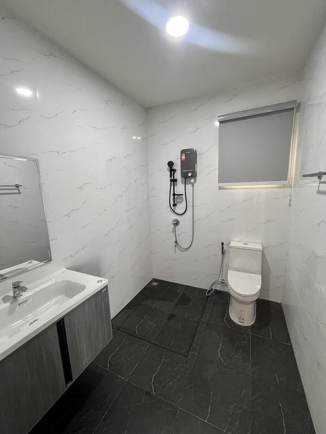 บ้านหลังมุม รีโนเวทใหม่ สไตล์โมเดิร์น พร้อมของแถมมากมาย! 14