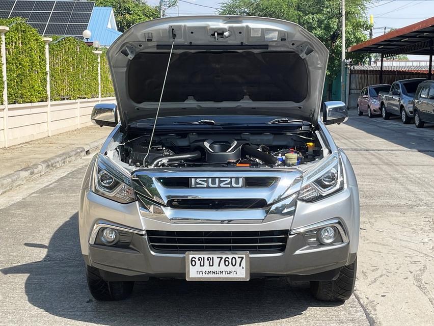 Isuzu MU-X 3.0DA DVD ปี17 17