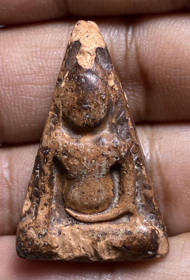 พระนางพญาพิมพ์ใหญ่เก่า