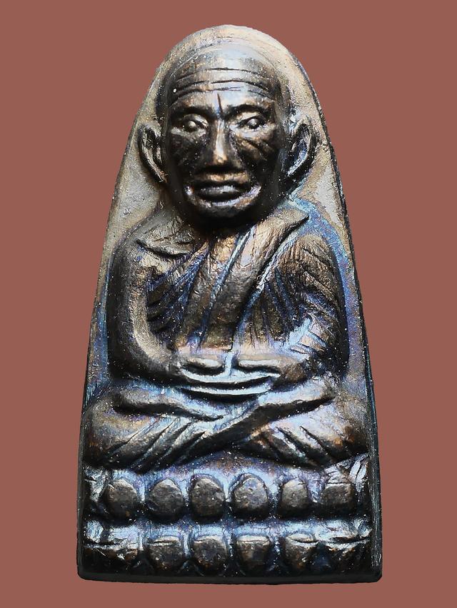 พระหลวงปู่ทวดเตารีดเล็ก งัดช้างให้ หลังหนังสือ ว. ปี 2505...เก่า เดิมๆ สวยแชมป์ 2