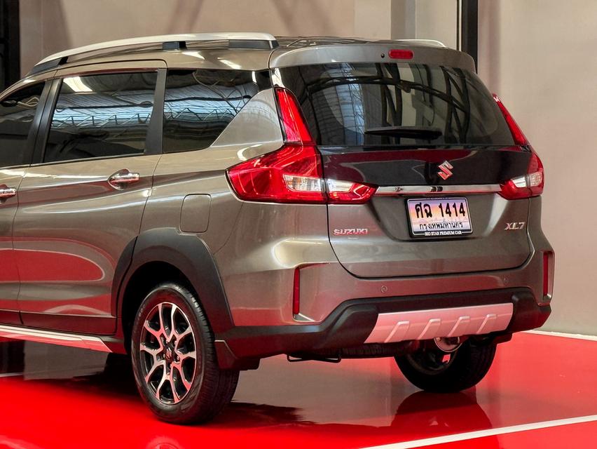 2023 SUZUKI XL7 1.5L ( 7 ที่นั่ง ) รถมือเดียวป้ายแดง รถวิ่งน้อยเพียง 60,000 กม  รถเข้าศูนย์ทุกระยะ รถไม่เคยมีอุบัติเหตุครับ รูปที่ 9