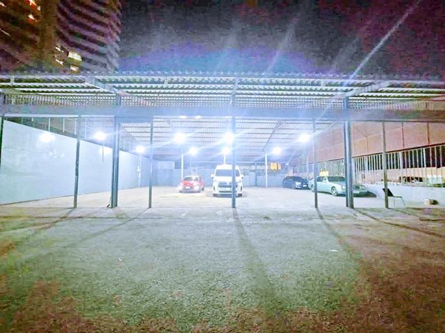 วิวแม่น้ำเจ้าพระยา ถ.พระราม 3 ให้เช่าโกดัง 300 ตร.ม.1 ห้องน้ำ .ท่าเรือเชิงสะพานภูมิพล รร.เจ้าพระยาวิทยาคม 1.2 กม 5