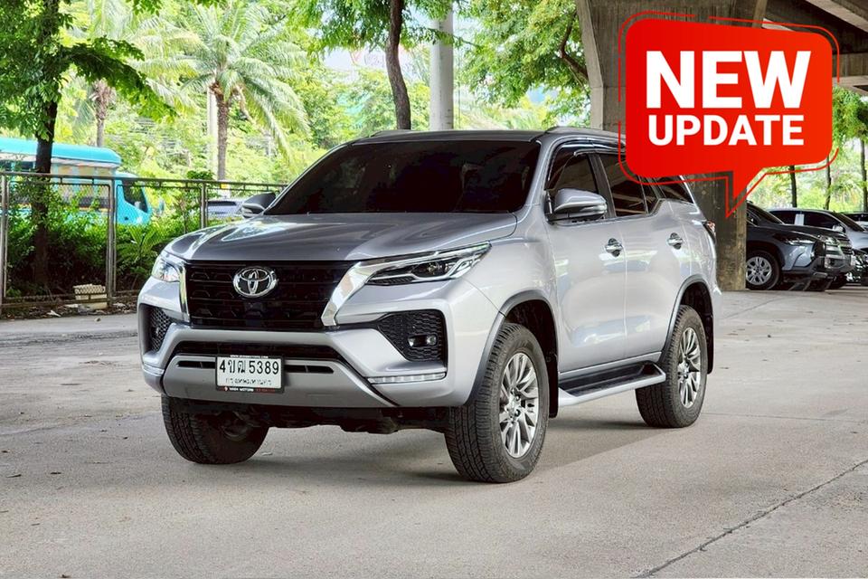 Toyota Fortuner 2.4 V 2WD AT ปี 2023