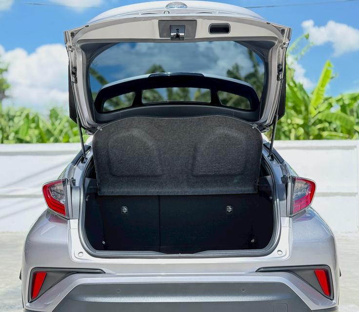 ขาย Toyota CH-R 1.8Hybrid Mid ปี18 16