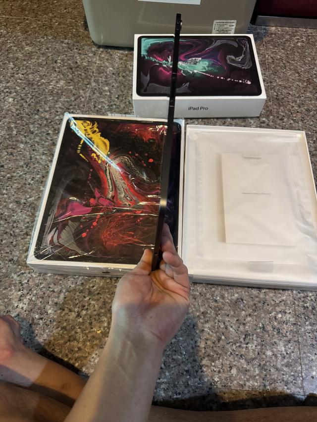 ขายiPadPro12.9สีดำ256กิ๊กสูนTrueมีกล่องอีมี่ตรงสวยๆใช้งานดีทุกๆฟังชั่นถูกๆ 6