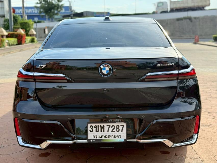 รหัสรถ PJP7287 📌2022 BMW i7 xDrive60 M-Sport (First Edition) 17