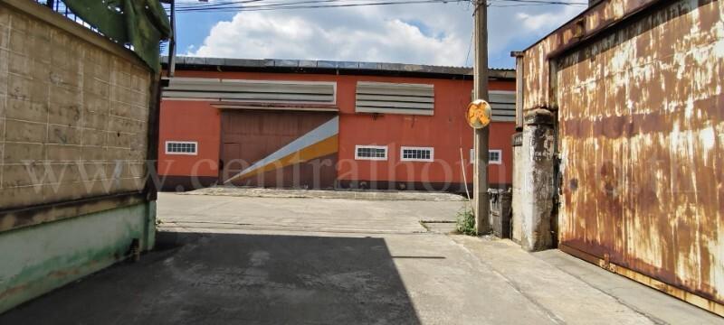 โกดังห่างถนนเพชรเกษม 50 เมตร 13