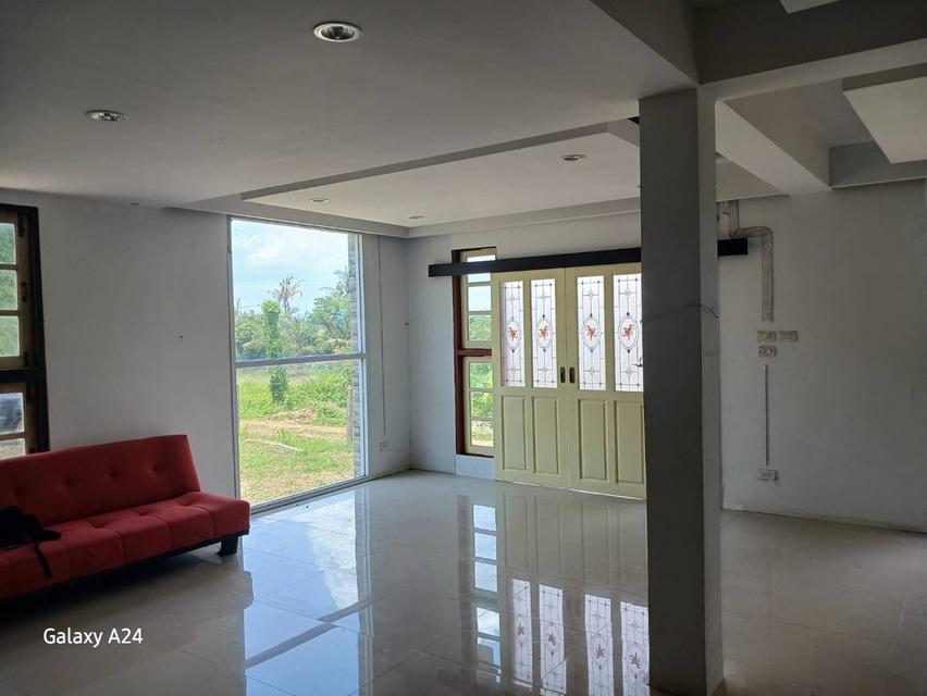 บ้านทรงอังกฤษพร้อมที่ดิน 1.5 ไร่ ติดริมโขง นครพนม