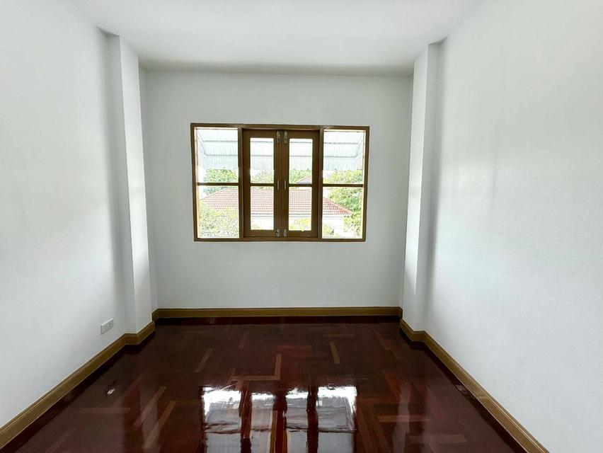 บ้านเดี่ยวรีโนเวทใหม่ 54 ตร.ว. มีนบุรี 4 ห้องนอน ฟรีโอน! 11