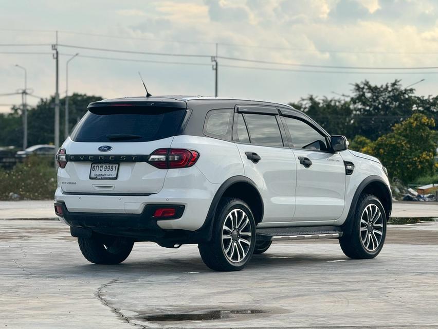 FORD EVEREST Wagon 4dr Titanium 7st Auto 6sp 2WD 2.2 DCT Y17สีขาว เกียร์ออโต้ 6