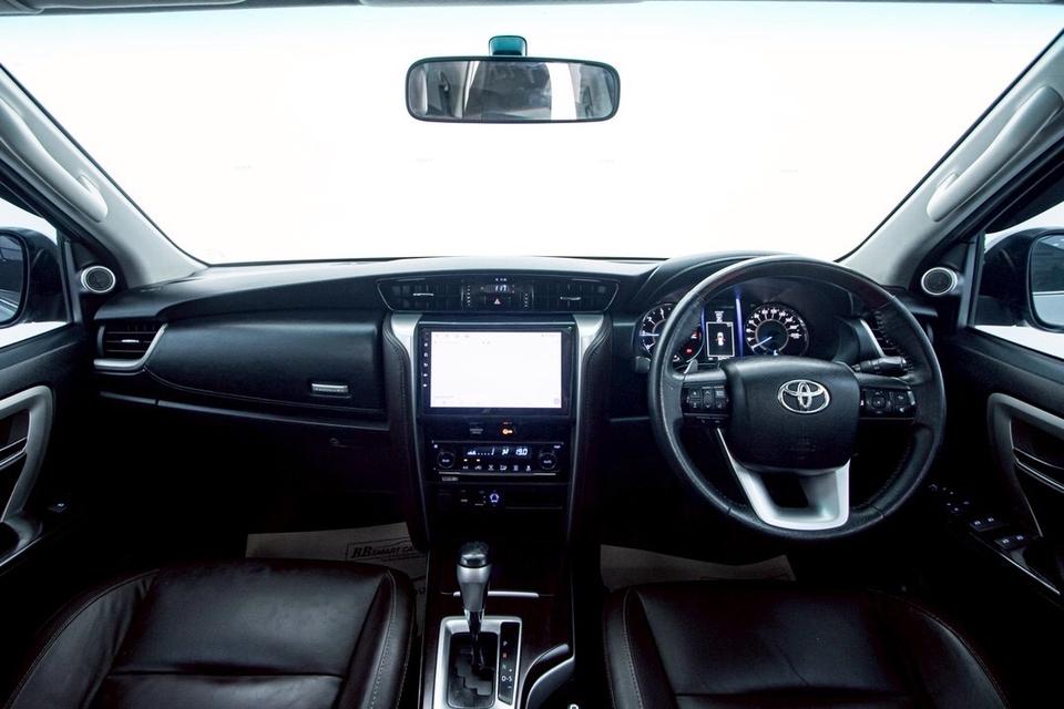 รหัสรถ 1D372 FORTUNER 2.4 V 2019
