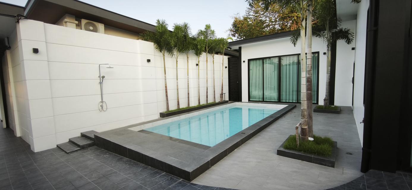 Luxury Pool villa for sale Pattya 1