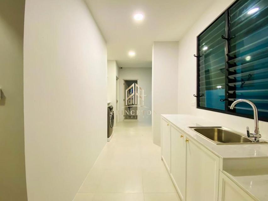 Luxury House For Sale or Rent Nantawan Rama 9 New Krungthep Kreetha Near Wellington International School 18