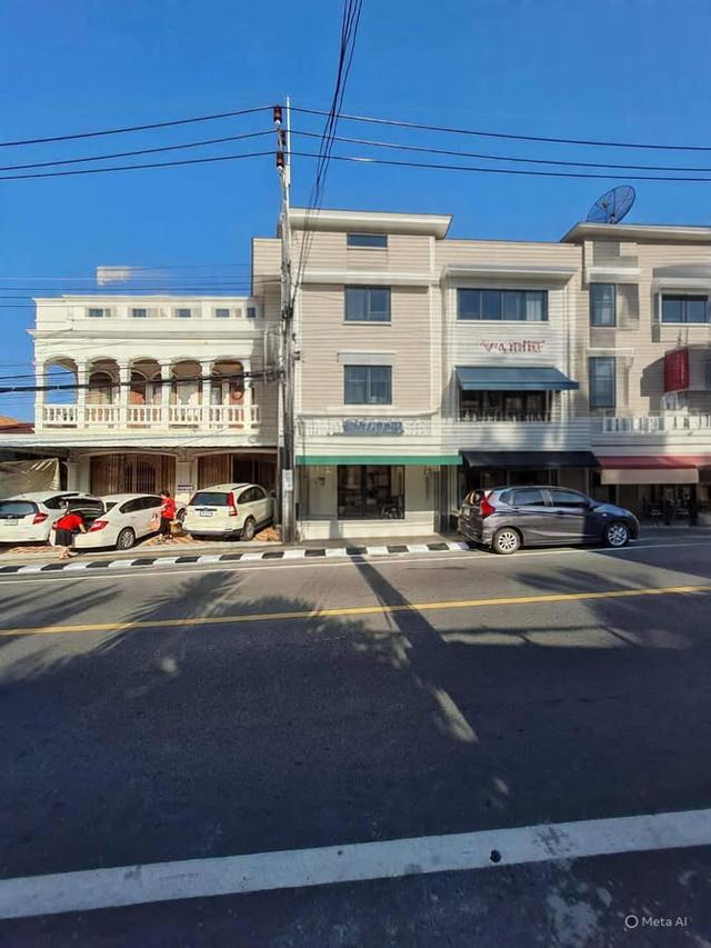 ให้เช่าอาคารพาณิชย์ 3 ชั้น ทำเลทองใจกลางเมืองภูเก็ต! ติดถนนปฏิพัทธ์ ต.ตลาดเหนือ อ.เมืองภูเก็ต 🏠 6 ห้องนอน | 3 ห้องน้ำ | มีดาดฟ้าเปิดโล่ง ซีวิว มองเห็ 4