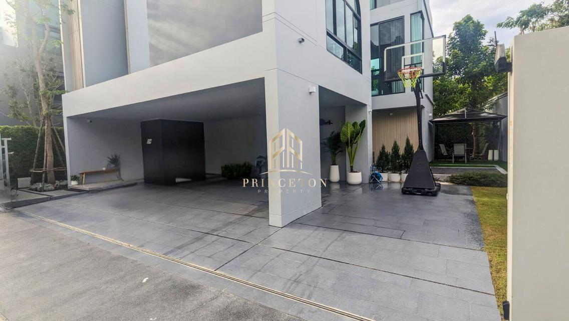 ขายด่วน! ราคาพิเศษ บ้านหรู 3 ชั้น สไตล์ Beyond Loft Vive Krungthep Kreetha 15