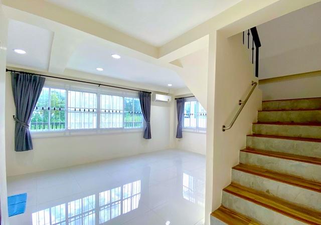 MRT รามอินทรา กม.4 600 ม.125 ให้เช่าบ้านเดี่ยว 2 ชั้น 35 ตร.วา. ตร.ม.บ้านสวย ทำเลดี 2-3นอน 2 น้ำ รร.นานาชาติ ตลาดถนอมมิต 5