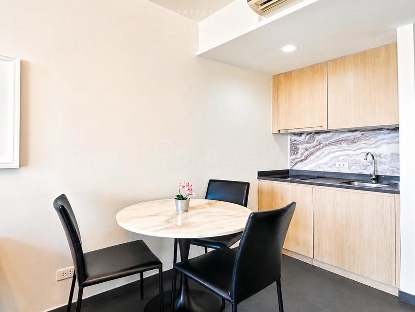 For Sale — Sea View Condo at Unixx South Pattaya, PratumnakBeautiful holiday-style condo for sale at Unixx South Pattaya, located in the Pratumnak 9