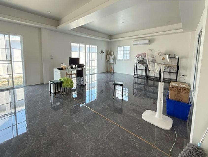 ให้เช่าโกดังพร้อมสำนักงานพร้อมห้องพัก / พื้นที่ใช้สอย 405 ตารางเมตร / Office 2 ชั้น / ทำเล ถนนกาญจนาภิเษก ติดกับสมาคมปักใต้ 12