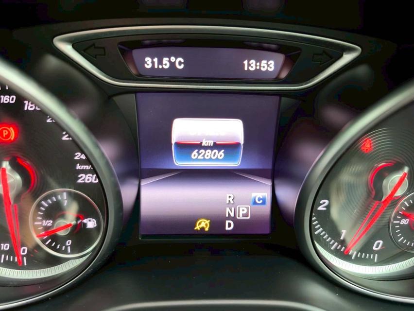 รหัสรถ KPV6959 2020 BENZ GLA-250 AMG สีขาว