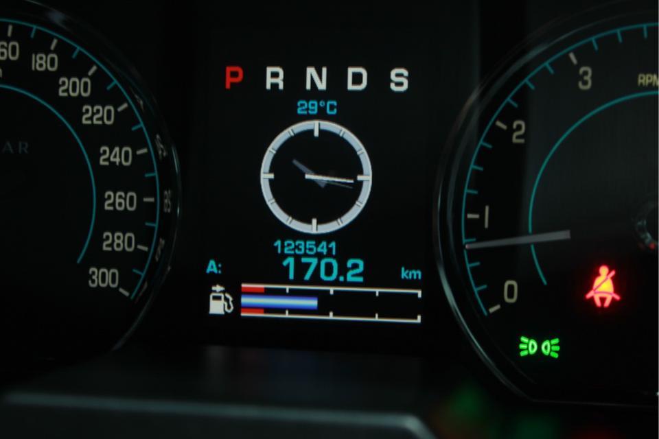 รหัสรถ JRS4121 2012 JAGUAR XF 3.0 V6 PRIMIUM LUXURY  9