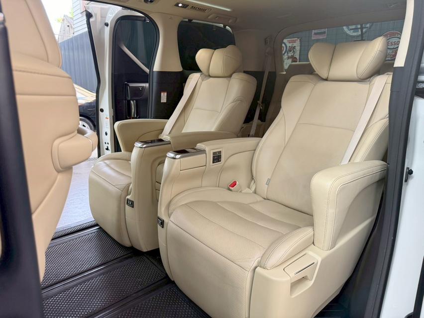 TOYOTA ALPHARD 2.5 HYBRID E-FOUR ปี2022 13