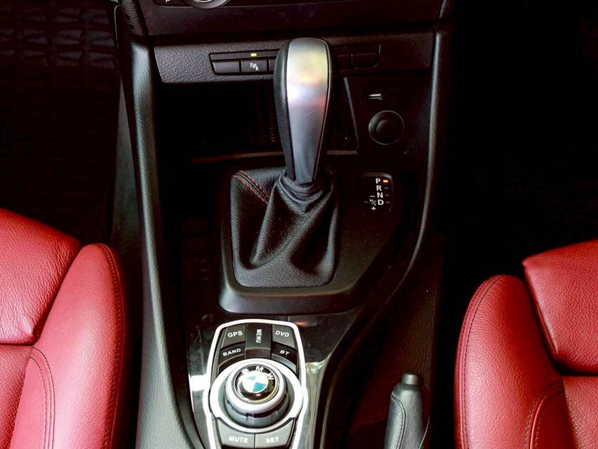 BMW X1 Sdriver 1.8i Sport ปี 2015 โฉม ปี 09-16 เครื่อง เบนซิน รถบ้านเดิม รถสภาพเดิมๆ ไมล์ 216,104 km. รูปที่ 14
